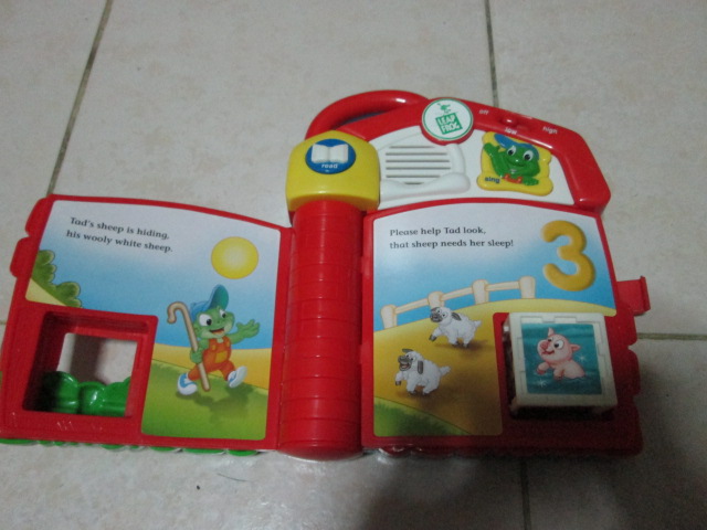 LeapFrog: Tad's Counting Farm Smart Block Book ของเล่นนำเข้ามือสองสภาพดี