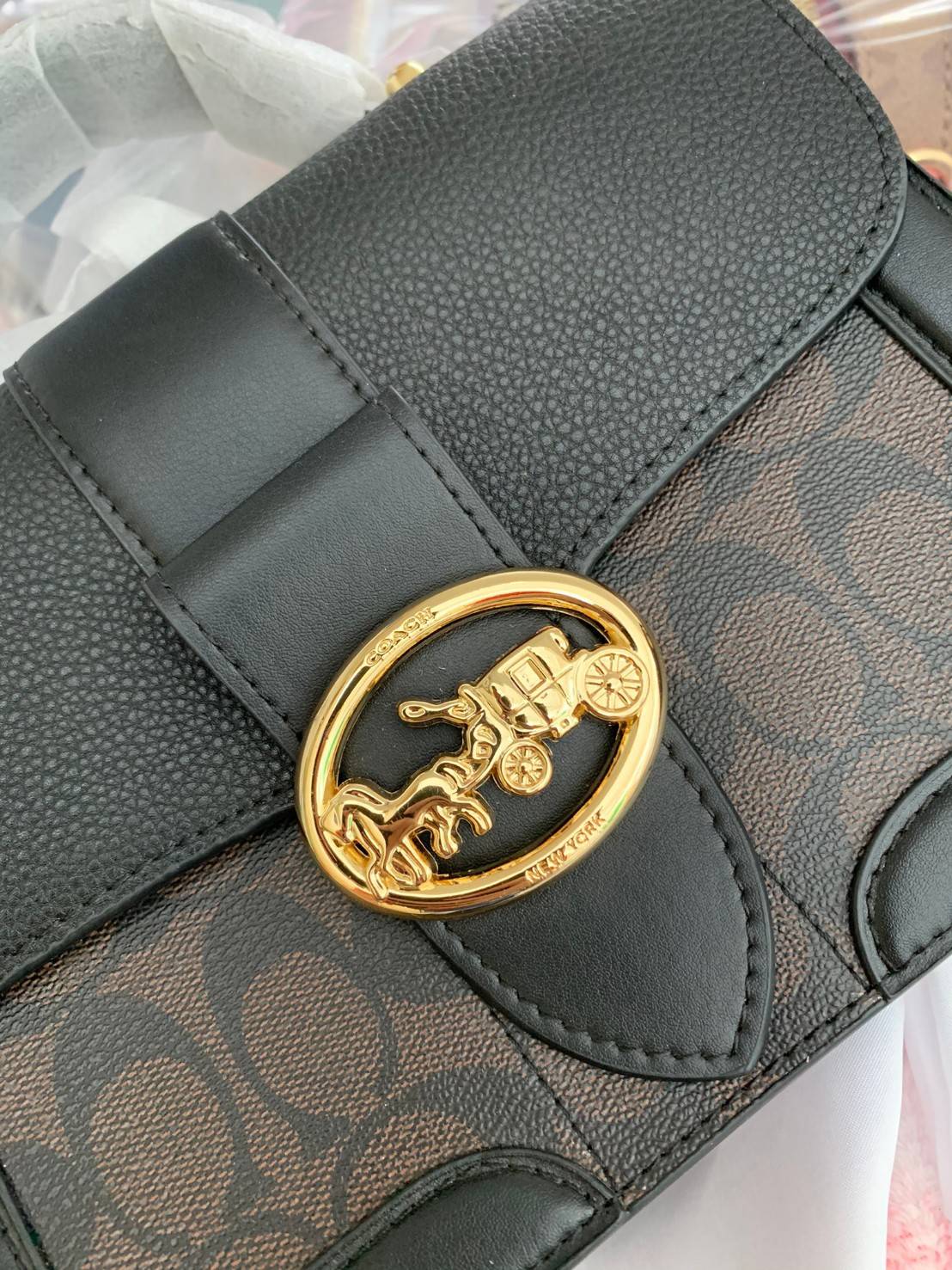 ของแท้ 💯% COACH SMALL GEORGIE TOP HANDLE IN BLOCKED SIGNATURE CANVAS ((6504//0468)) กระเป๋าหิ้ว//สะพายข้างได้ วัสดุหนังแท้