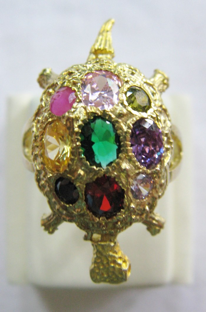 สินค้าหมดค่ะ แหวนเต่าดุ๊กดิ๊กพลอยนพเก้าหัวหางกระดิกได้ เสริมสิริมงคล อายุยืน ค้าขายร่ำรวย แบบ1ค่ะ