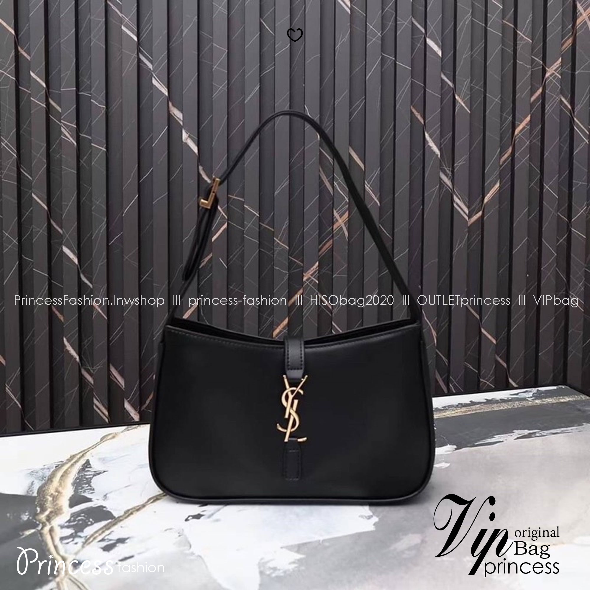 YSL le 5 à 7 Hobo Bag กระเป๋าสะพายไหล่ดีเทลหรู ฮอตไม่หยุด ฉ่ำสุดตัวแม่ คลาสสิค ดีเทลหรู สวยครบทุกมุมตอบโจทย์ทุกไลฟ์สไตล์ ใช้งานได้ง่ายและสะดวก หนังเรียบสวยน้ำหนักเบา คมชัด ดูแพงที่สุด
