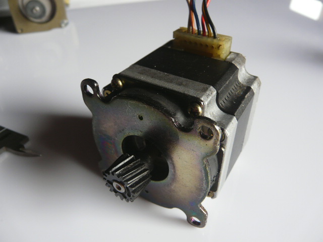 Sanyo Denki 103H7121-0415