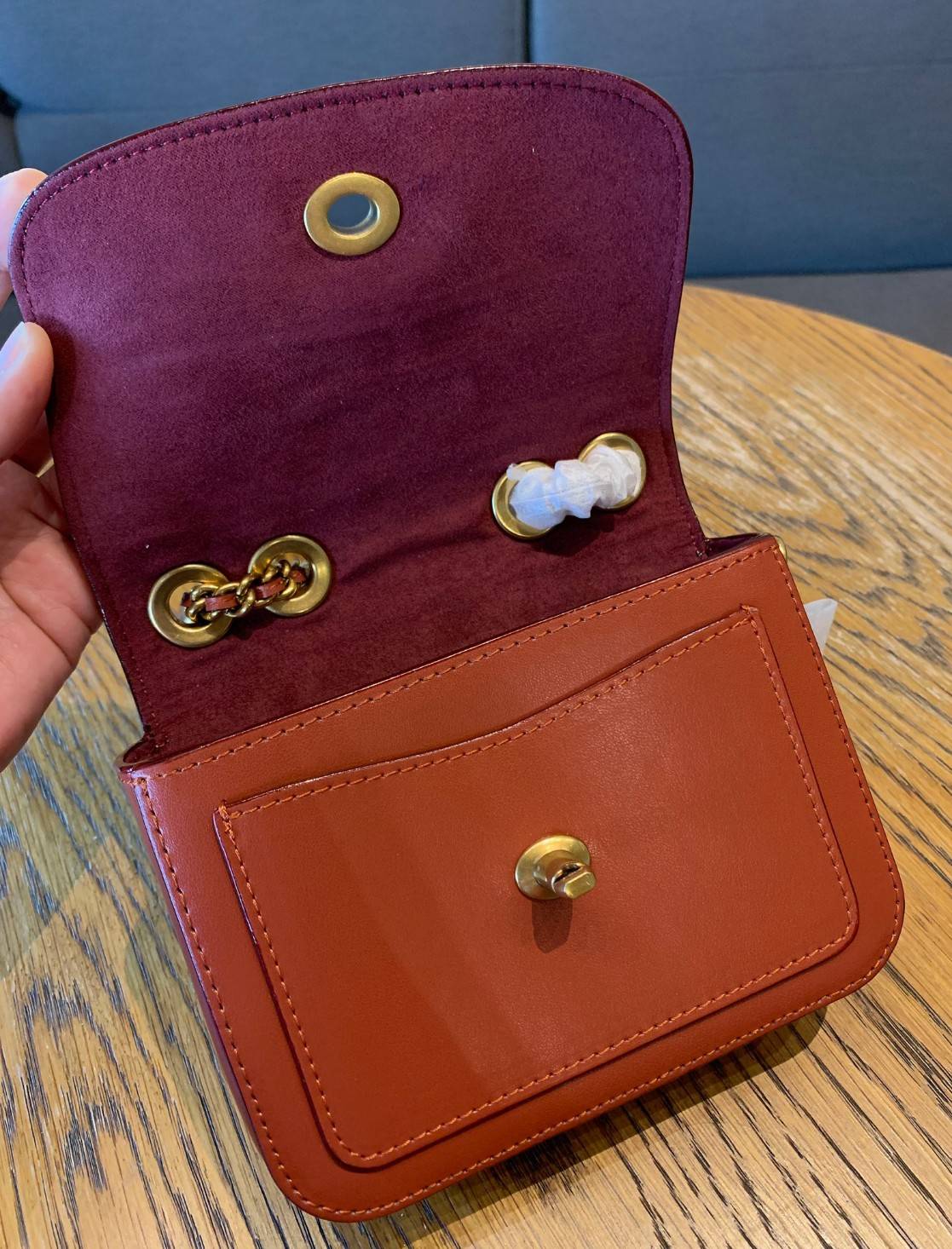 ของแท้ 100% COACH MADISON 16 CROSSBODY BAG LEATHER