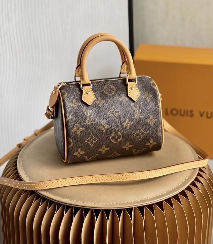LV Nano Speedy Monogram / LV Bag เกรดออริพร้อมส่ง กระเป๋าสะพายข้างไซส์มินิ วัสดุหนังแคนวาส