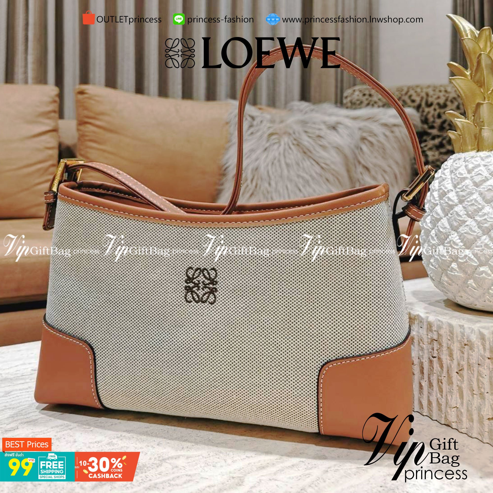 VIP 】LOEWE SHOULDER BAG VIP GIFT WITH PURCHASE (GWP) พรีเมี่ยมกิ๊ฟ Limited จาก LOEWE PERFUME DUTYFREE COUNTER รุ่นใหม่วัสดุ Canvas Fabric ผสมผสานหนังแท้ CalfSkin ดีไซน์และโทนสีลงตัวสุดคลาสสิค เปิดปิดด้วยซิปแบรนด์อะไหล่ทอง ภายในโล่งกว้างซับในผ้าฝ้ายลายก้าง