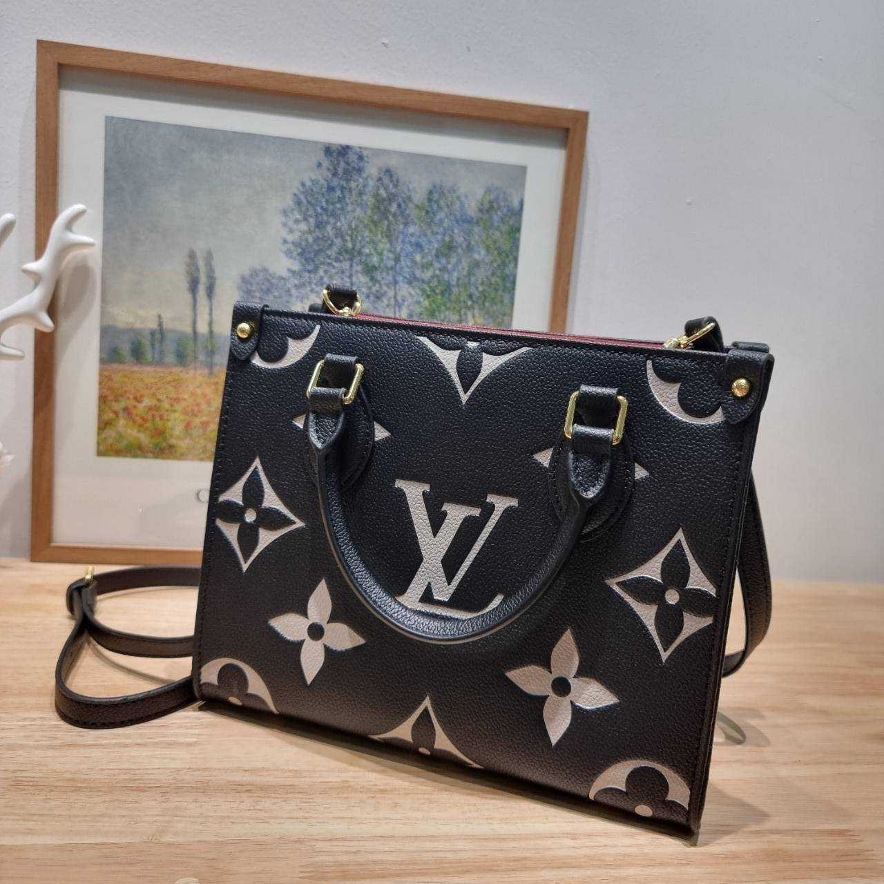 LV OnTheGo PM bag / LV on the go pm bicolor tote bag กระเป๋าทรงโท้ทที่ใครเห็นต้องเป็นคลั่งรัก ยอดฮิต คลาสสิค ผู้ดี หรูหราได้ทุกลุค ทุกสไตล์ เกรดวีไอพี ไฮเอน 1:1 ใช้งานต่างประเทศได้