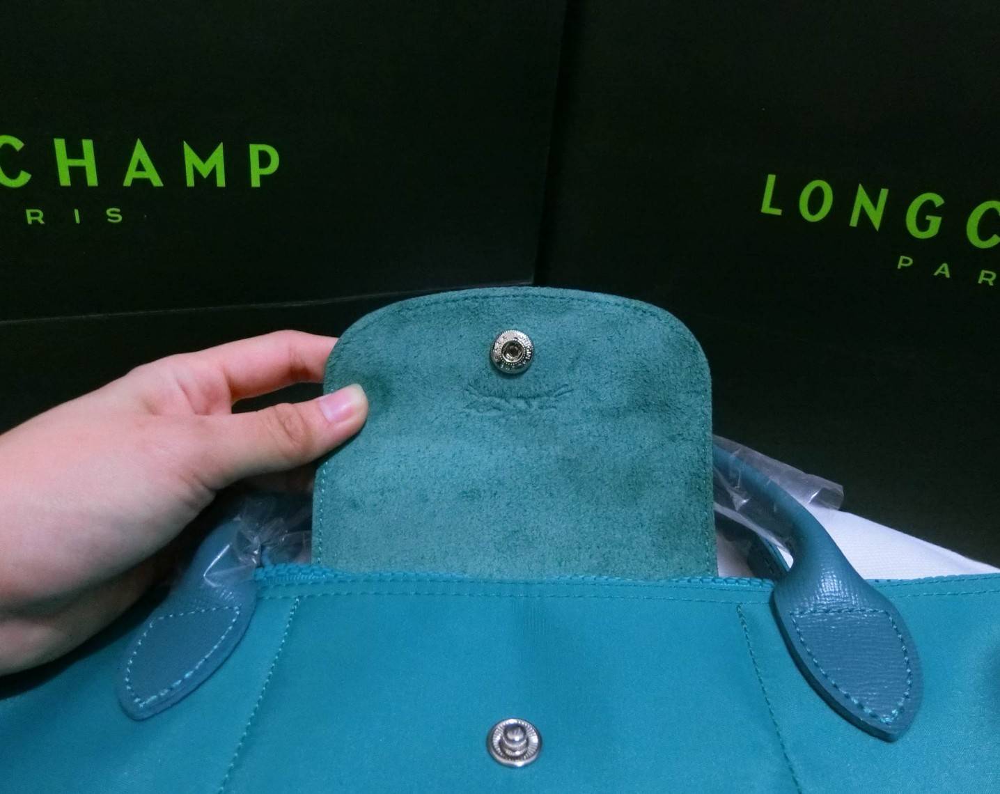 Longchamp Le Pliage Neo Size M สินค้าใหม่ ของแท้เท่านั้น!!เป็นล็อตผลิตเกินออเดอร์จากโรงงาน มาพร้อมการ์ด/ถุงผ้าแบรนด์/ถุงกระดาษแบรนด์ size M