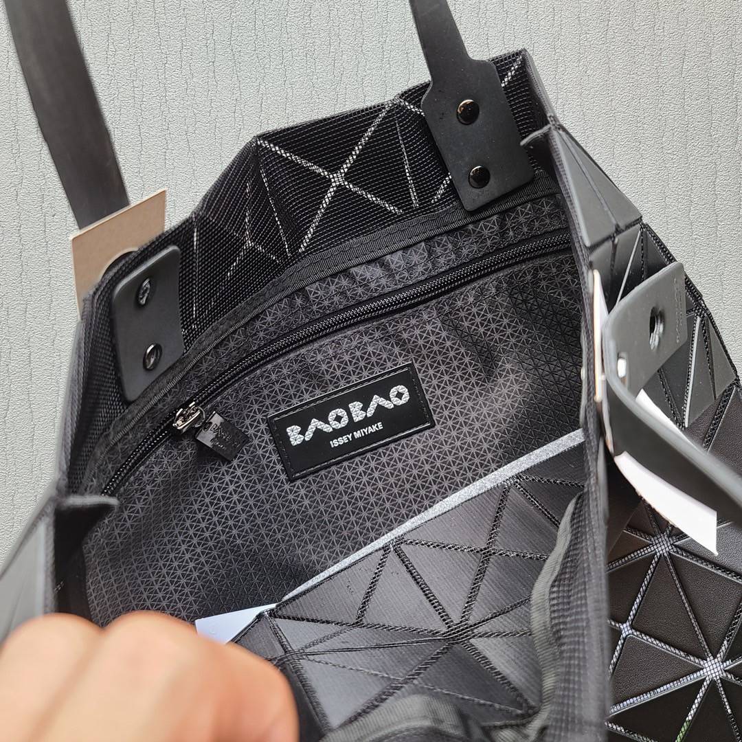 VIP GIFT 】BAOBAO Issey Miyake Lucent tote bag