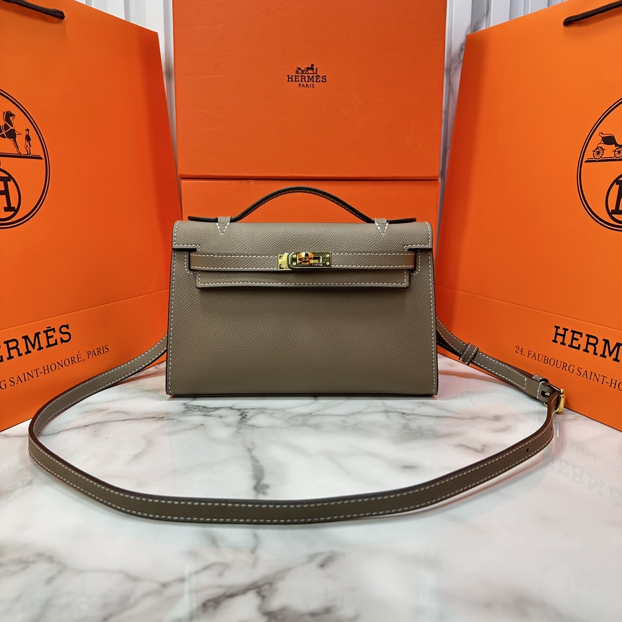 ORI หนังแท้ | Hermes Mini Kelly Pochette 20cm จิ๋วแต่แจ๋ว ราคาพุ่งยิ่งกว่าทอง กระเป๋าสะพายที่สุดแห่งหรูหราลัคชู นิยามของความสง่างามเหนือกาลเวลา