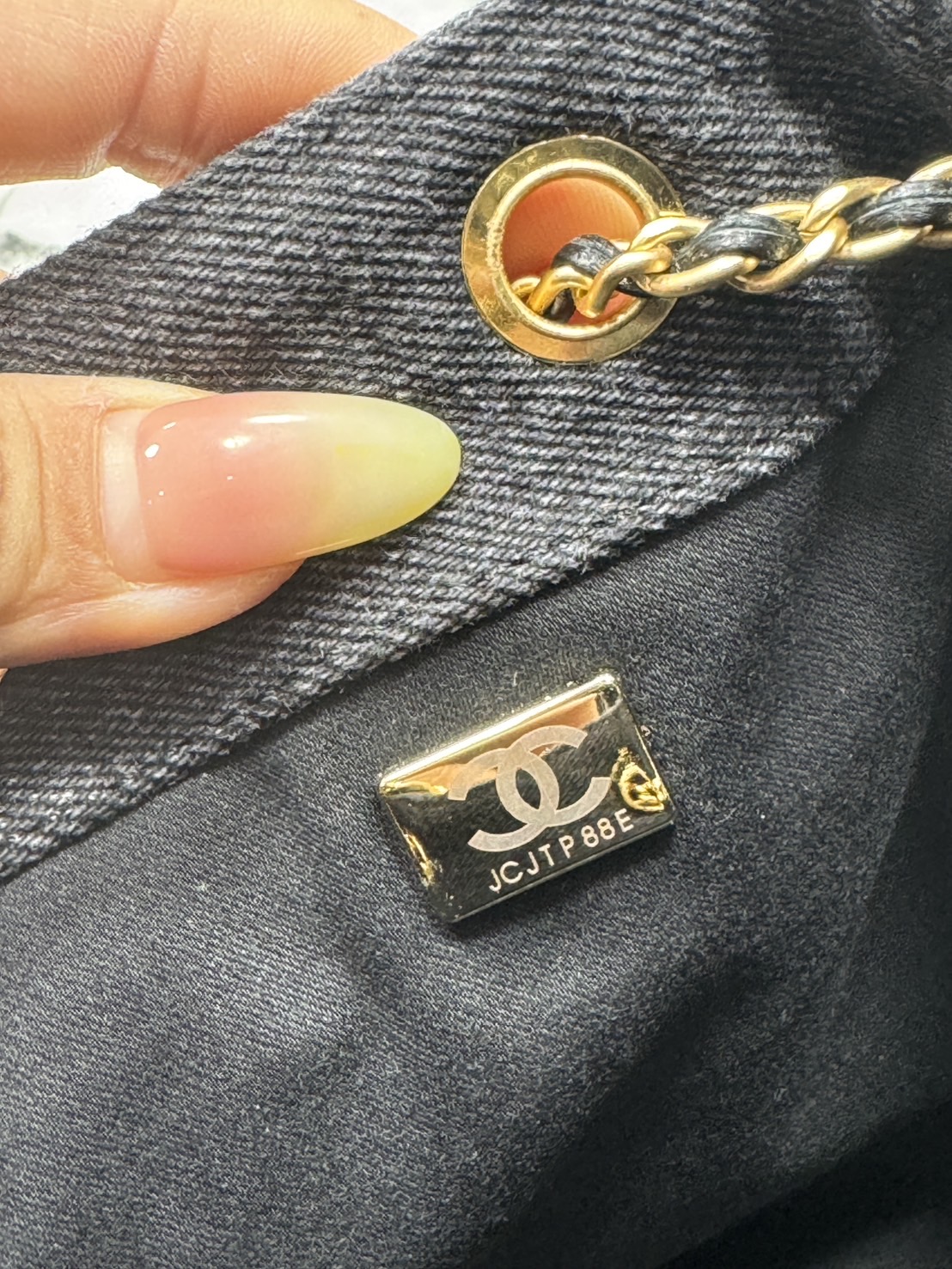 11 สี ORI หนังแท้ | 25cm CHANEL 25 Small Handbag Spring-Summer 2025 กระเป๋าสะพายรุ่นใหม่สุดฮอตแห่งปี ที่สุดแห่งความไอคอนิก