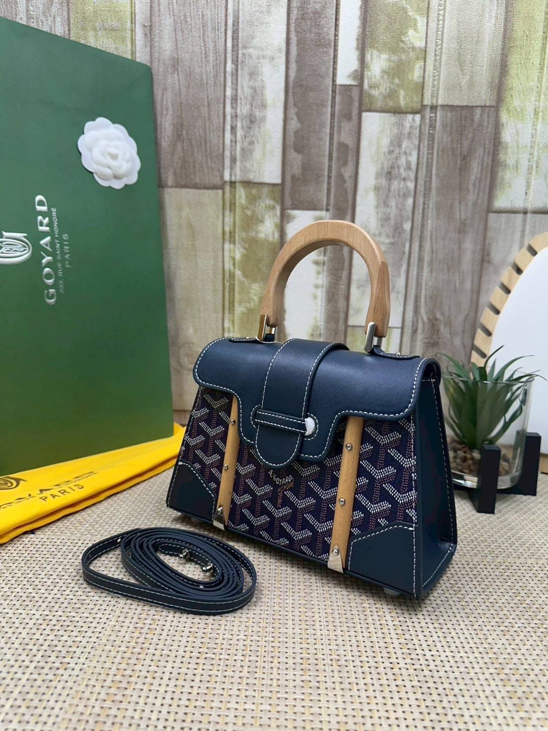 10 สี ORI หนังแท้ | GOYARD Saïgon Souple Mini Bag 20cm กระเป๋าถือ/สะพายดีไซน์หูจับไม้เป็นเอกลักษณ์ที่สวยหรูหราสง่างาม