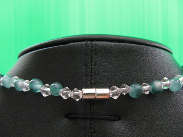 สร้อยคอจี้หยกเจ้าแม่กวนอิมพร้อมใบคาถาค่ะ