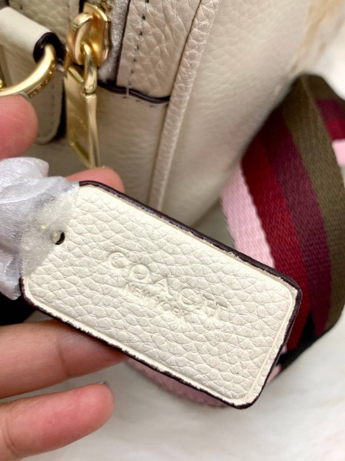 ของแท้ 💯% COACH LETHER JES CROSSBODY ((72704//75718)) พร้อมส่งอีกค่ะ รุ่นที่ฆ่าไม่ตาย ได้ไปสุดคุ้มค่ะ😁 กระเป๋าสะพายข้าง//ครอสบอดี้ร์ วัสดุหนังแท้ ลายหนังสวย นิ่มค่ะ