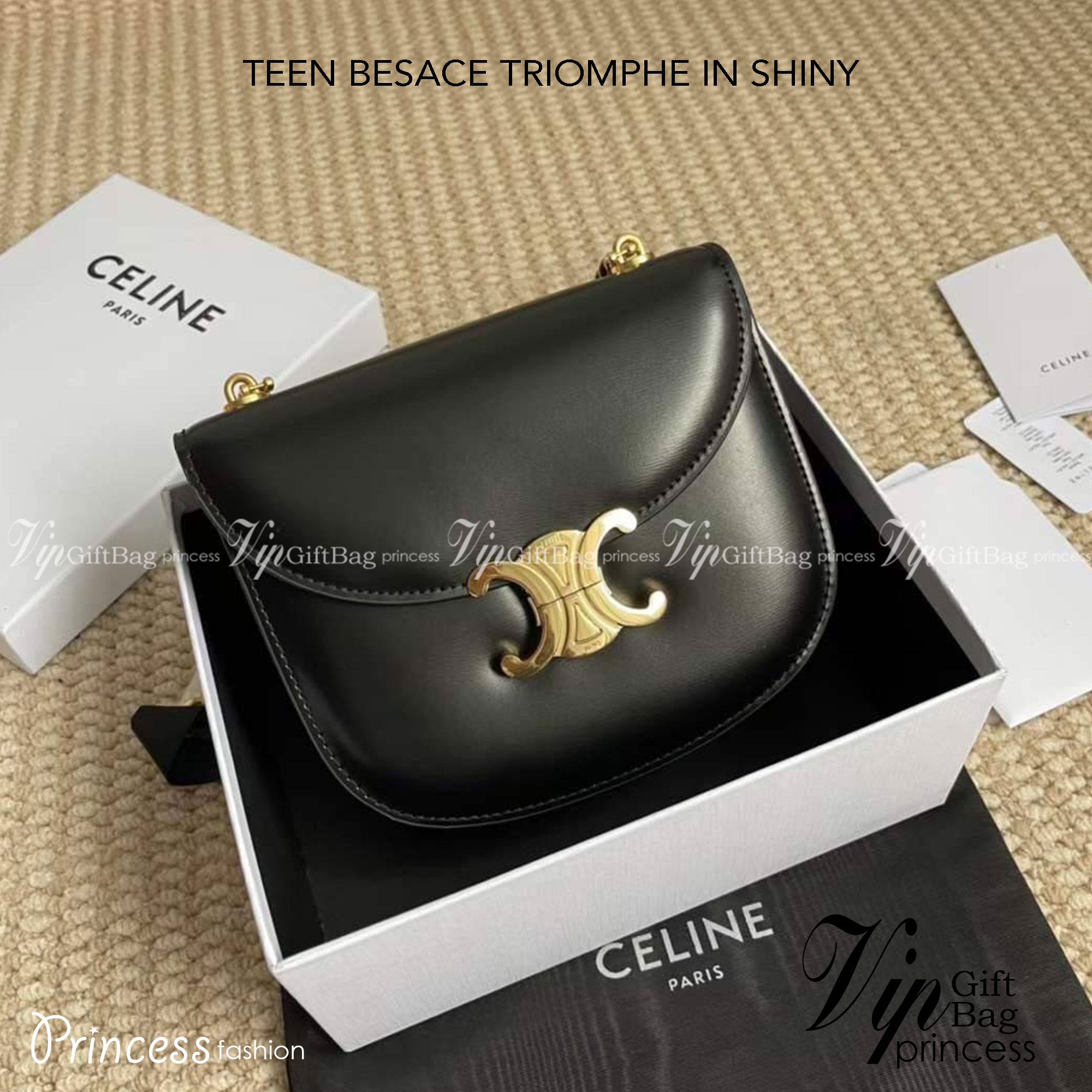 CELINE TEEN BESACE TRIOMPHE IN SHINY กระเป๋าสะพายคาดลำตัวรุ่นนี้นับว่าเป็นกระเป๋าอีกหนึ่งรุ่นในซีรีส์ Triomphe ที่ได้รับความนิยมอย่างมาก ด้วยรูปร่างทรงโค้งมนมีความคลาสสิกตามแบบฉบับแบรนด์