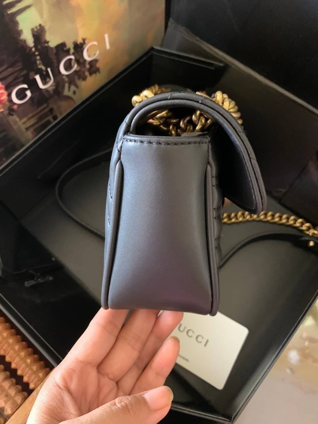 VIP 】หนังแท้ GUCCI GG Marmont matelassé mini bag 22CM พร้อมส่งที่ไทย ขนาดมินิขายดีที่สุดค่า ใบจริงสวยมากๆ สาวๆที่ได้ไป รับรองไม่ผิดหวังแน่นอน สินค้ามีมาพร้อมส่ง แนะนำห้ามพลาด ก่อนหมดจ้าา!