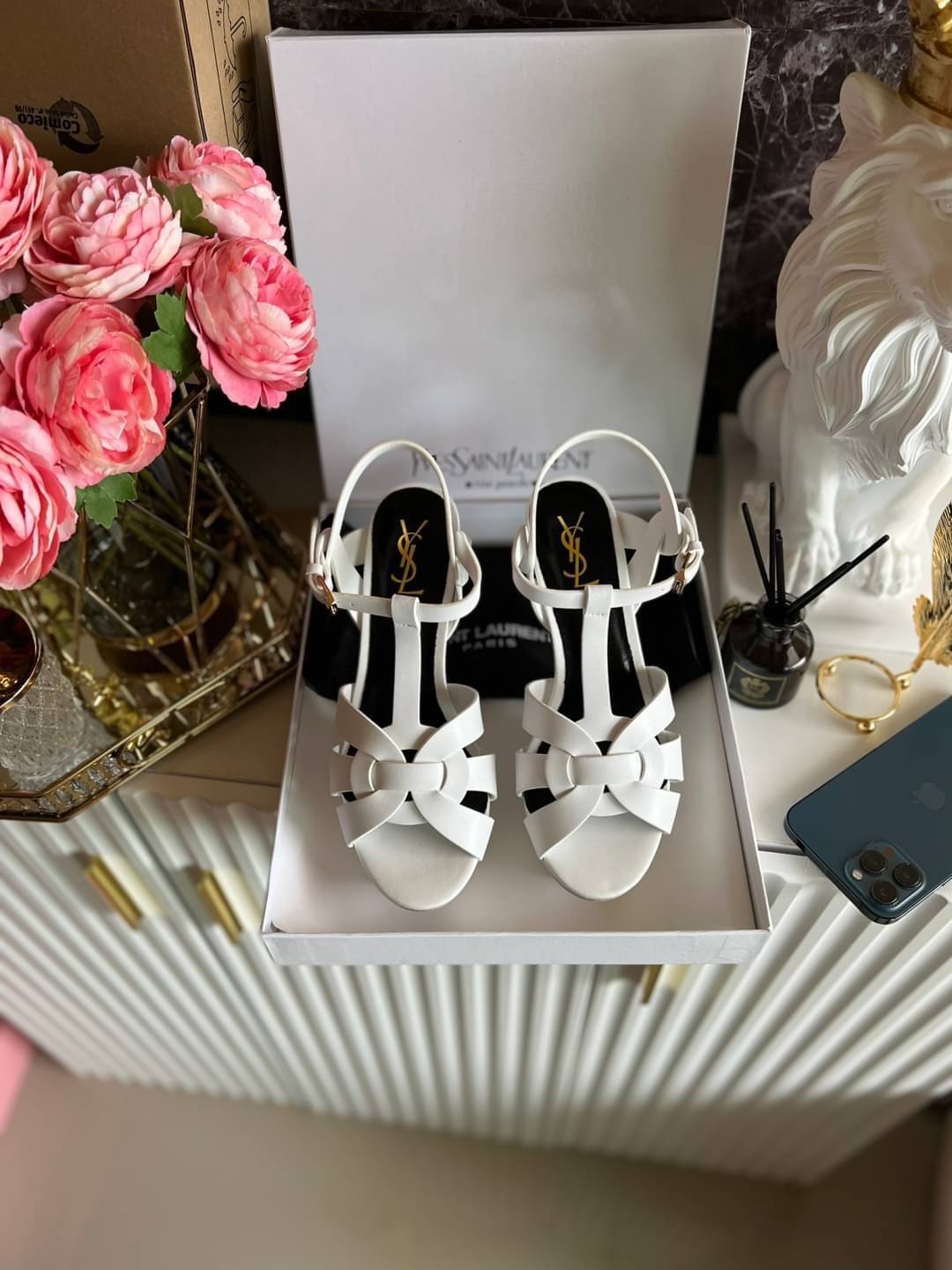 YSL TRIBUTE HEEL / SAINT LAURENT TRIBUTE HEEL / YSL HIGH HEEL เกรดออริจินอล รองเท้าส้นสูงแบรนด์หรู ที่สาวๆ ทุกคนควรมี ไว้ออกงานหรือใส่ทำงานได้ คู่นี้คือปังได้ตลอดกาล เพิ่มความสูงเพรียว สวยหรูมากค่ะ