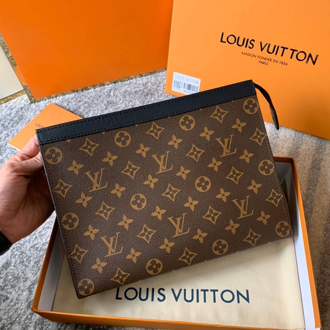 หนังแท้ LOUIS VUITTON POCHETTE VOYAGE MM พร้อมส่งที่ไทย LV CLUTCH รุ่นขายดีตลอดกาล งานหนังแท้เกรดออริจินอล ภาพสินค้าถ่ายจากงานขายจริงค่ะ