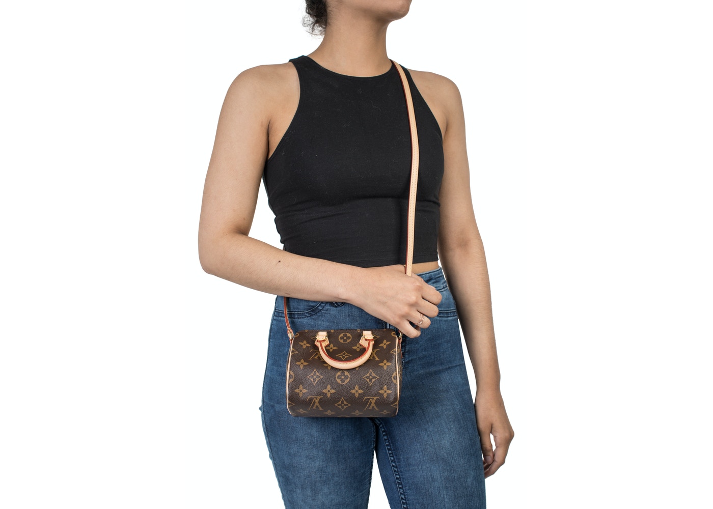 VIP GIFT 】LOUIS VUITTON NANO SPEEDY พร้อมส่งความน่ารักค่ะ! กระเป๋าทรงหมอนไซด์มินิ หนังแกะแท้นิ่มสวยงามค่ะ เปิดปิดกระเป๋าแบบซิป ภายในสามารถใส่มือถือได้ กระเป๋าเงินใบกลางได้ พาสปอร์ตได้ค่ะ