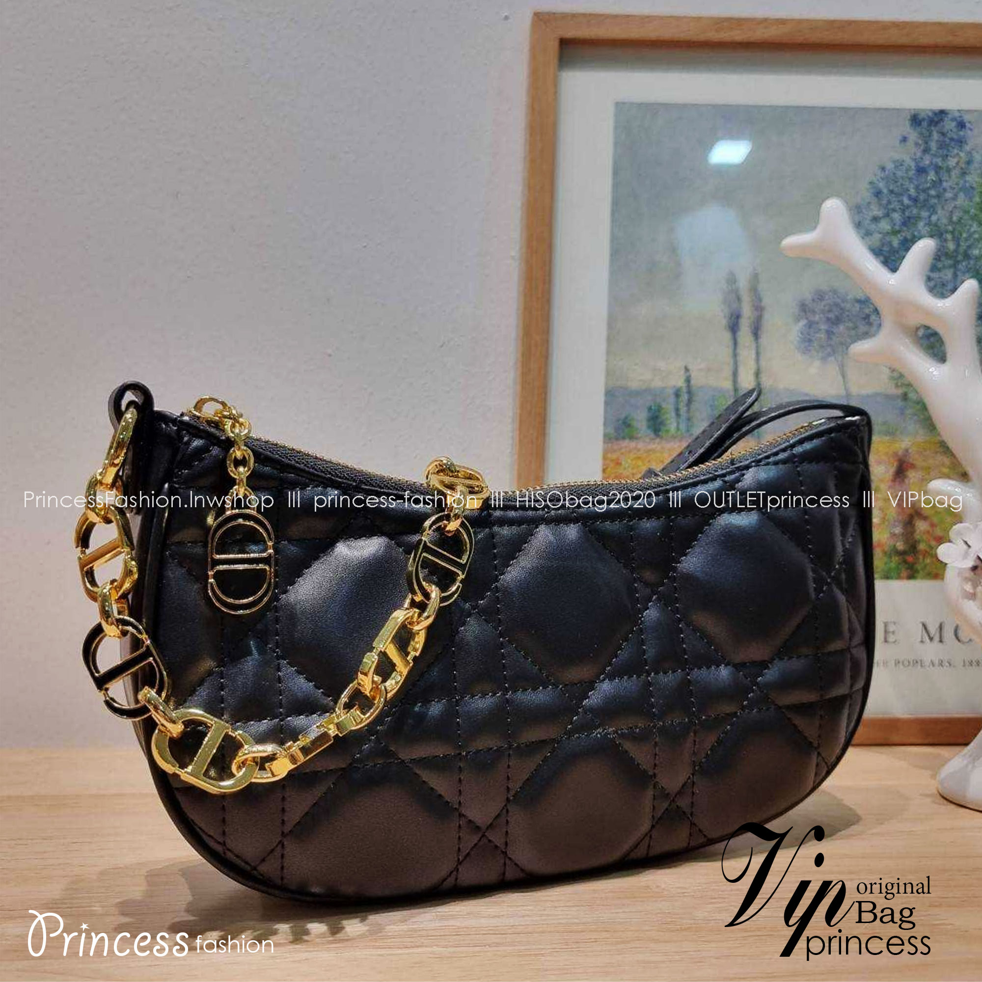 Dior Black Supple Macrocannage / CD LOUNGE BAG กระเป๋าสะพายทรงพอช สวยหรู ดีไซน์เรียบ แต่ดูแพง