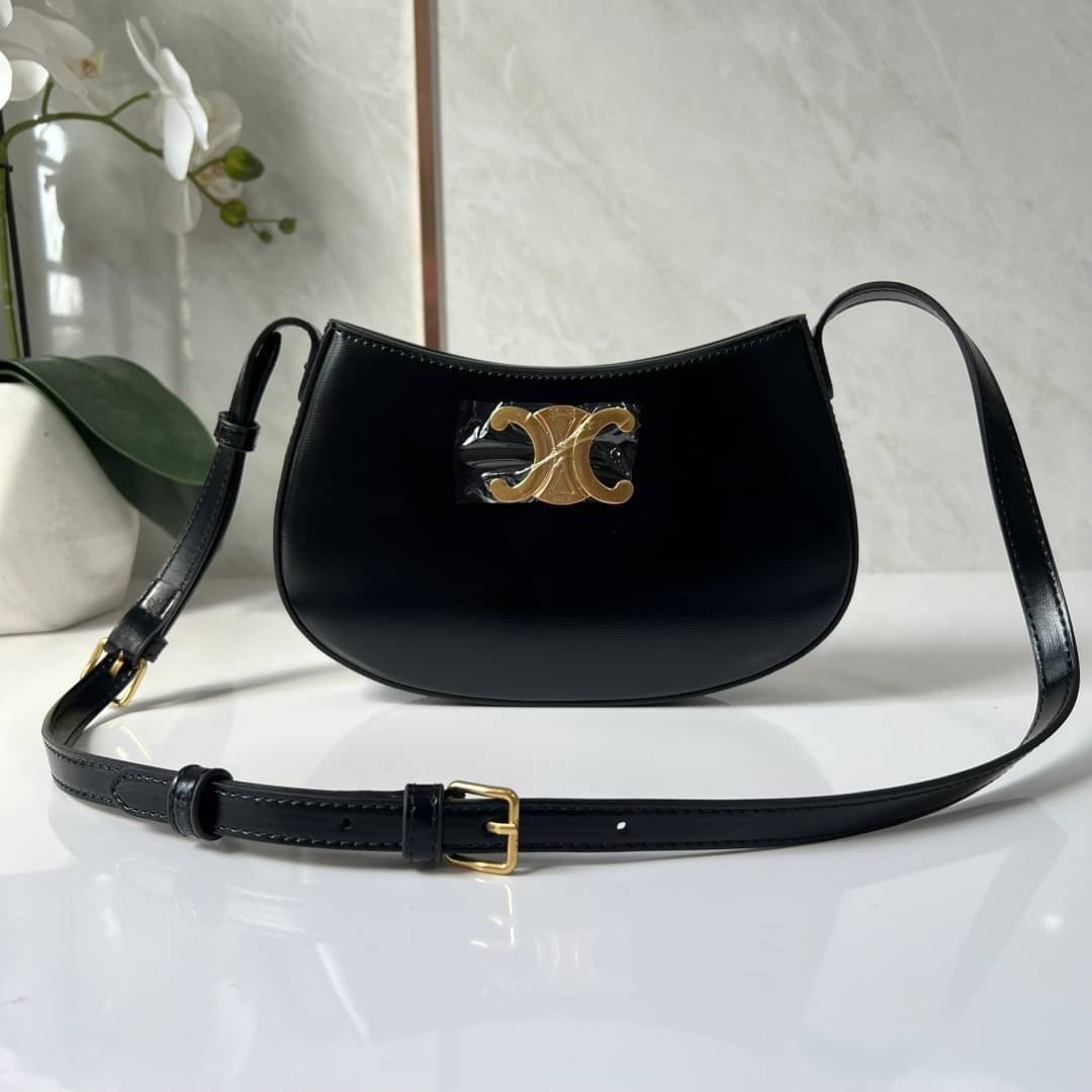 CELINE MEDIUM TILLY BAG IN SHINY CALFSKIN กระเป๋าสะพายไหล่/สะพาย คอลใหม่ทรงสวย มาแรง สวยหรูหรา