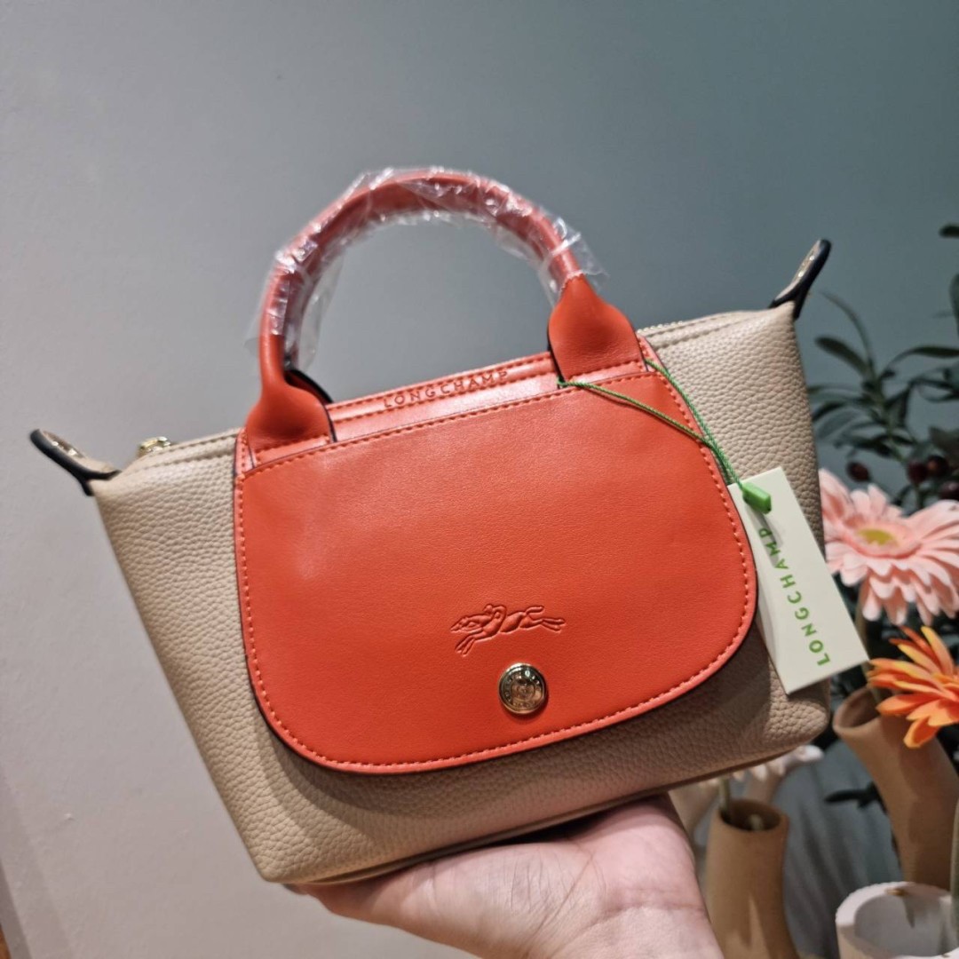 Longchamp le pliage xtra XS leather top handle bag กระเป๋าถือ/สะพายรุ่นยอดฮิต ที่มาในดีไซน์ทูโทน โดดเด่นมีกิมมิค น่ารักน่าใช้สุดๆ