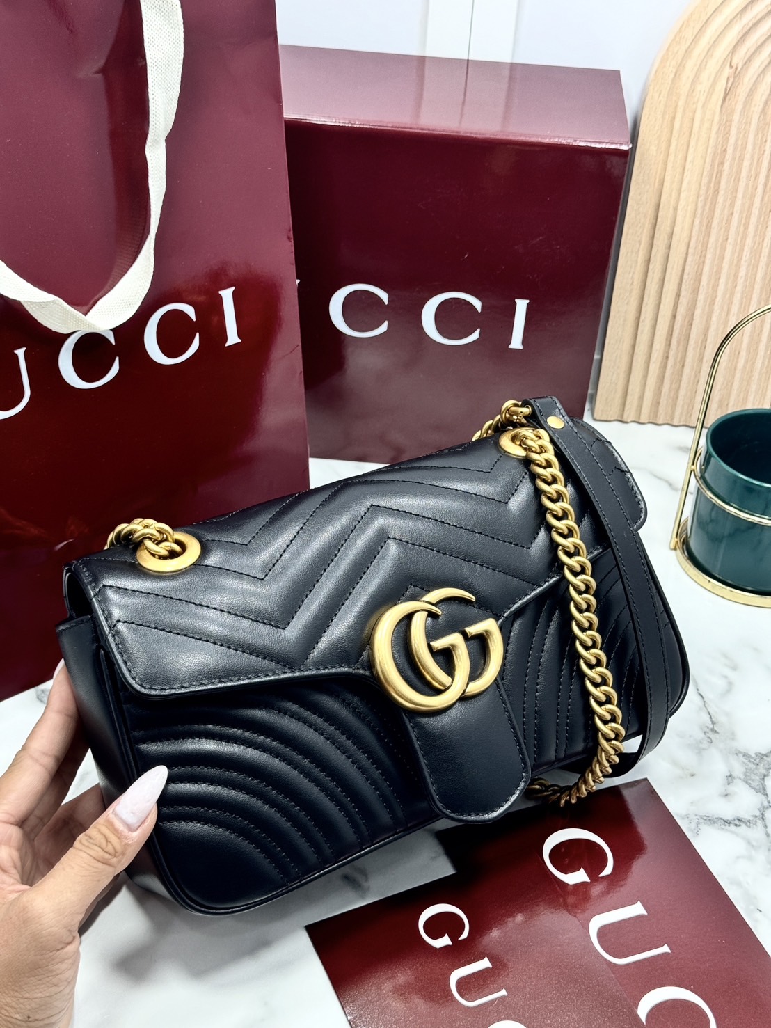 ORI | หนังแท้ GG Marmont small shoulder bag กระเป๋าสะพายข้างรุ่นคลาสสิค ดูแพง อัพลุคได้สบายๆ ด้านหลังดีไซน์รูปหัวใจ