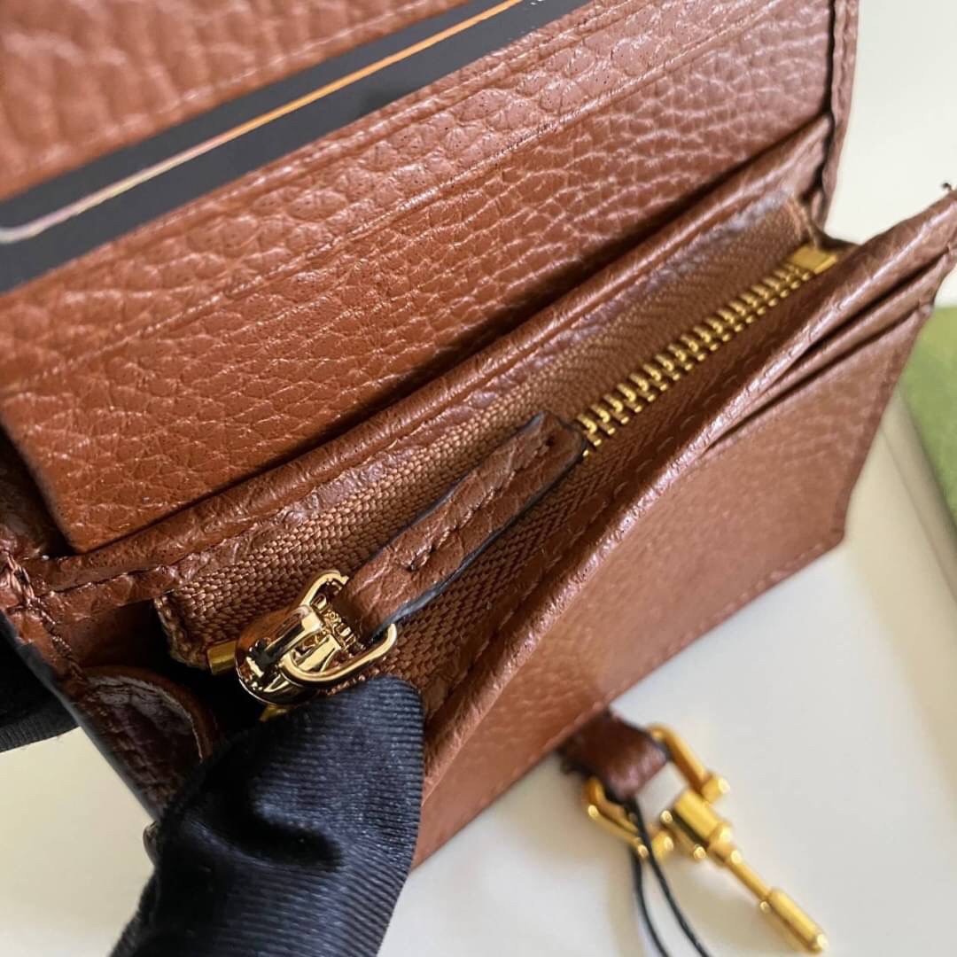 หนังแท้ GUCCI horsebit wallet / GUCCI Jackie wallet / GUCCI WALLET พร้อมส่งที่ไทย กระเป๋าสตางค์รุ่นยอดนิยม งานหนังแท้ทั้งใบ ภาพสินค้าถ่ายจากงานขายจริง ใช้งานต่างประเทศได้ สวยๆ กันแล้ววันนี้ ใบนี้ must have..ค่ะ.!!