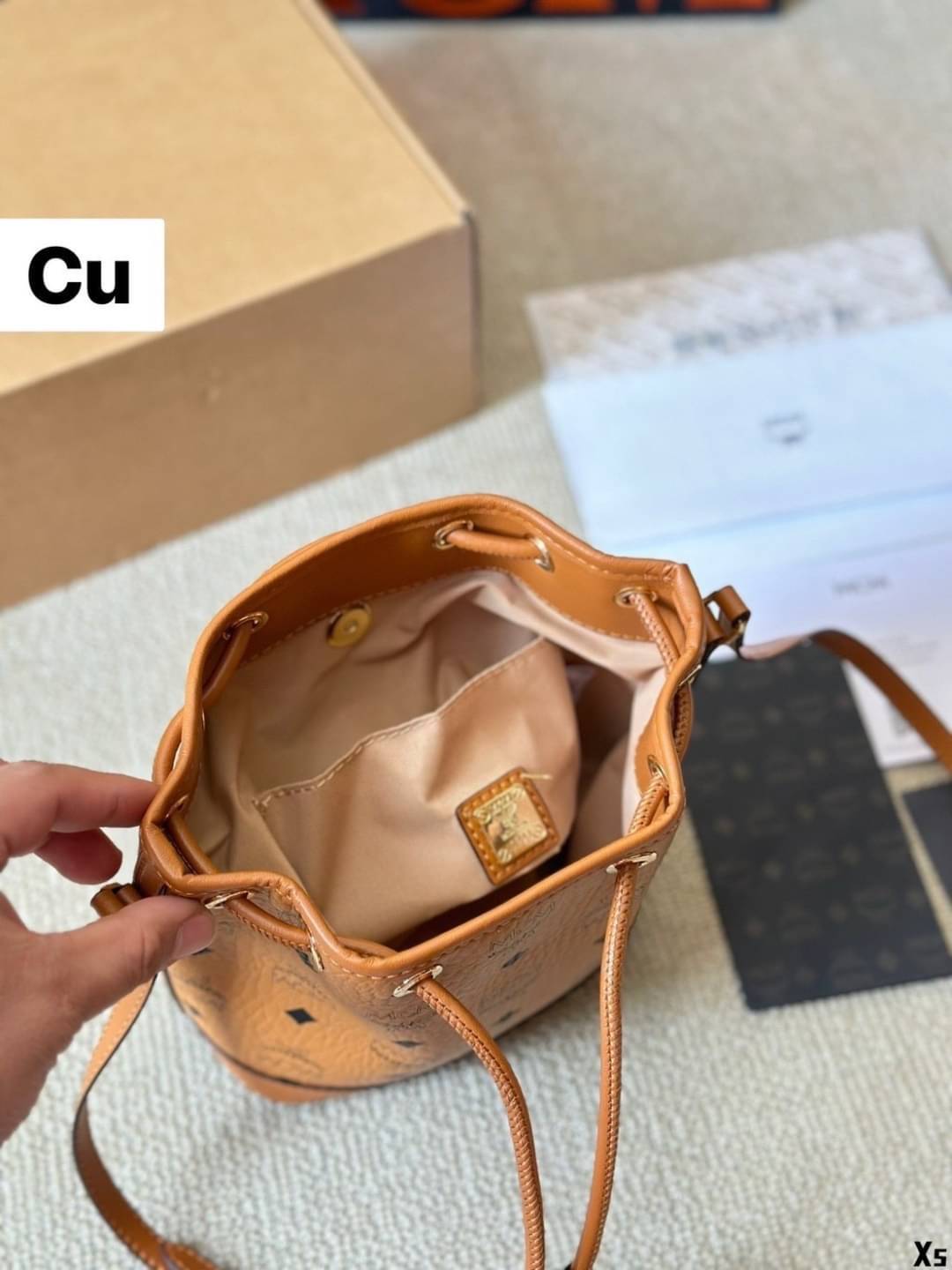 ORI | M.C.M Zoo Rabbit Visetos Cognac Brown กระเป๋ารูดทรงขนมจีบพร้อมตุ๊กตากระต่าย คอลเลคชั่นซูมาใหม่