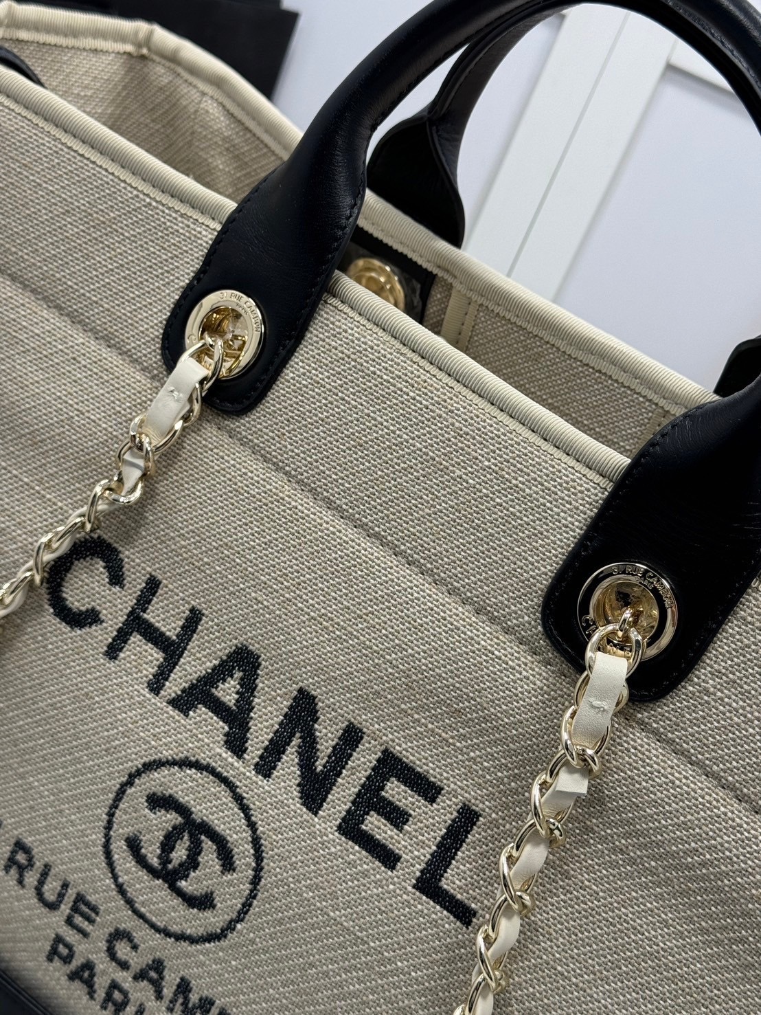 ORI หนังแท้ | Chanel Deauville Tote Bag กระเป๋าสะพายทรงโท้ทช้อปปิ้ง ใบใหญ่ ภายในโล่งกว้าง จุของได้เยอะ