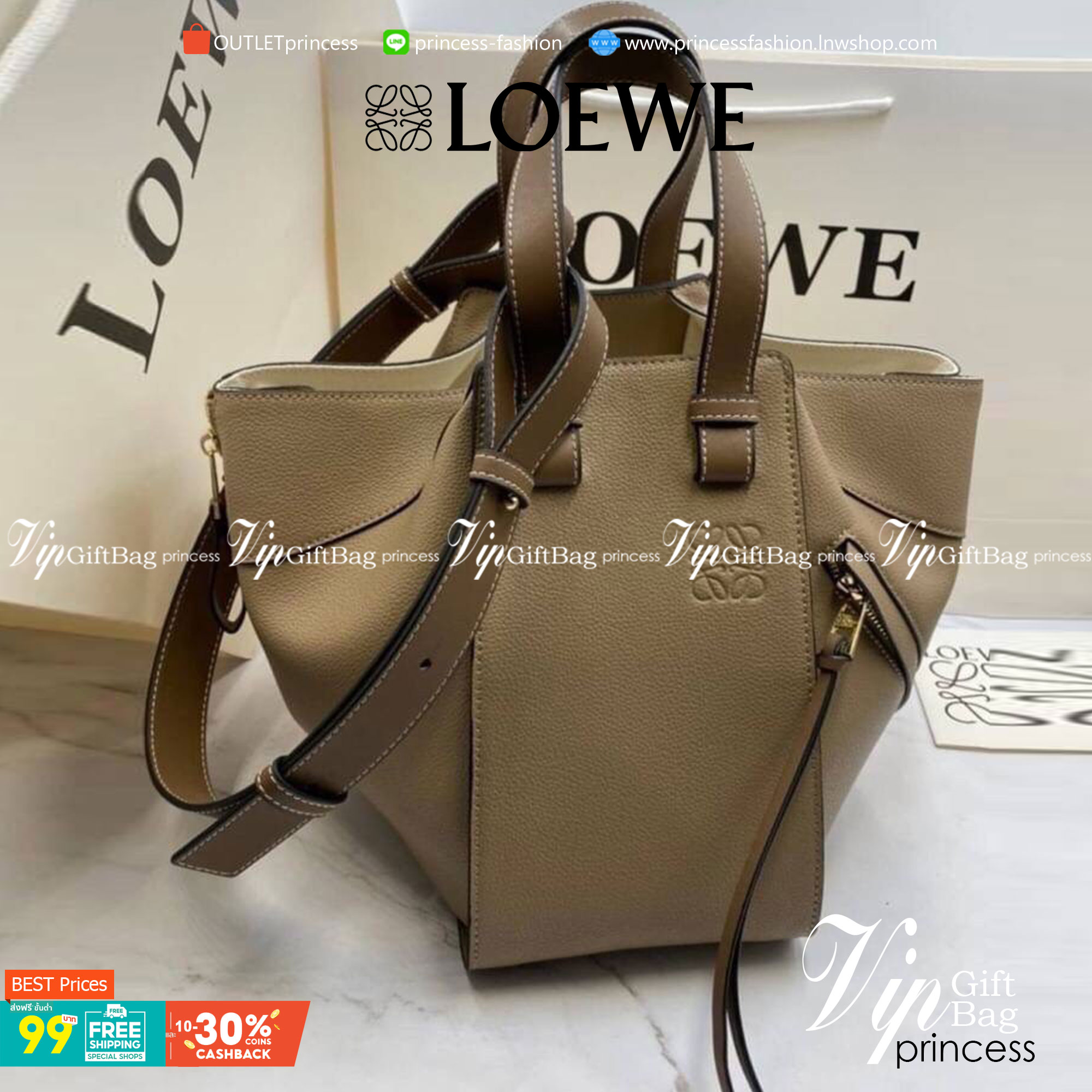 VIP GIFT 】หนังแท้ Loewe Small Hammock bag in pebble grain calfskin A multifunctional bag with supple side panels that release to change its shape. Looped straps allow the bag to be worn in multiple ways. This small version is in pebble grain calfskin.