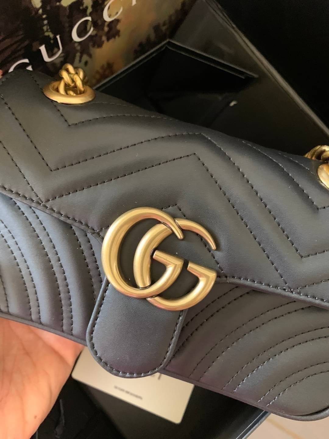 VIP 】หนังแท้ GUCCI GG Marmont matelassé mini bag 22CM พร้อมส่งที่ไทย ขนาดมินิขายดีที่สุดค่า ใบจริงสวยมากๆ สาวๆที่ได้ไป รับรองไม่ผิดหวังแน่นอน สินค้ามีมาพร้อมส่ง แนะนำห้ามพลาด ก่อนหมดจ้าา!