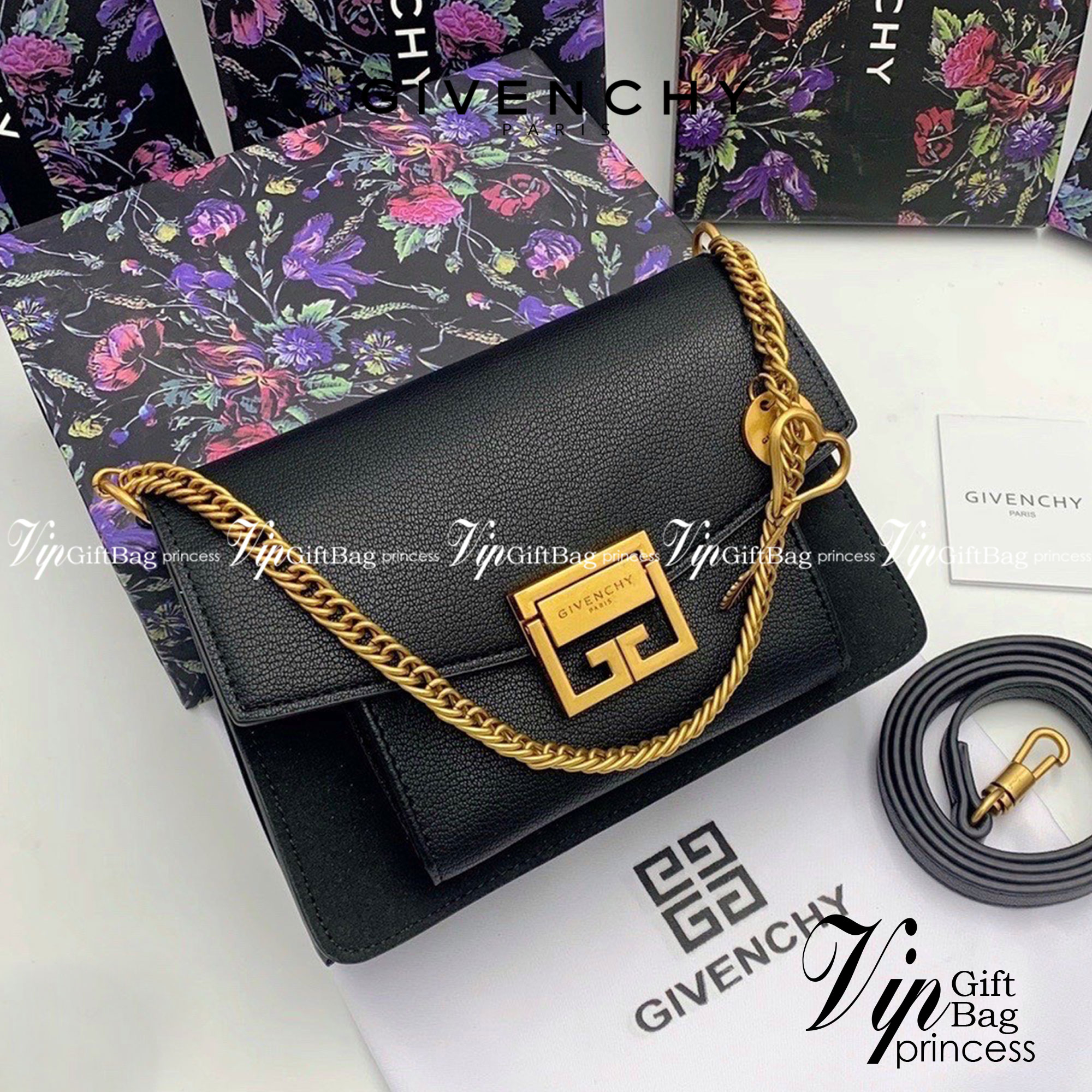 Givenchy GV3 Bag พร้อมส่งที่ไทย กับรุ่นยอดนิยม กระเป๋าสะพายหนังเรียบ เปิดหน้า อะไหล่ทอง งานสวยเป๊ะอะไหล่ปั้มทุกจุด เกรดมิลเลอร์สวยหรู ดูเป็นคนมีเทสดีเลยค่าา ดีไซน์คือสวยมีคลาส มีระดับสุดๆ พร้อมสายโซ่อะไหล่ทอง ละมุนตามากค่าา รุ่นนี้ขายดีมาก ได้มาน้อยด้วยนะ