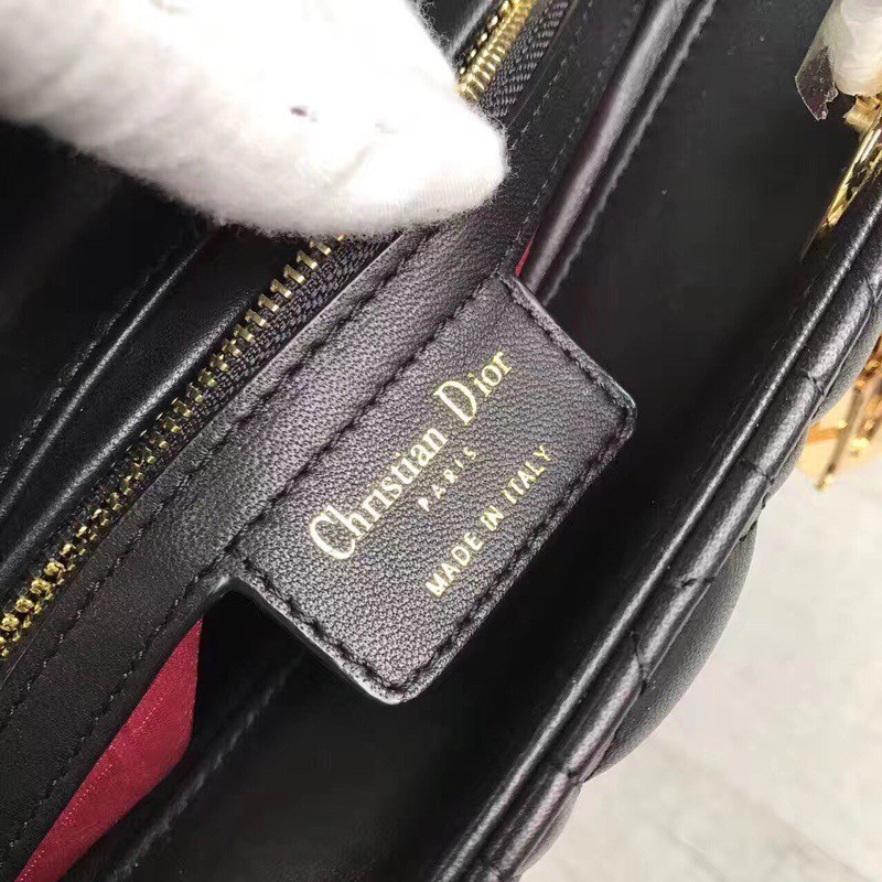 หนังแท้ LARGE LADY DIOR BAG Black Cannage Lambskin / Dior Lady Large พร้อมส่งที่ไทย งานหนังแท้ทั้งใบเกรดออริจินอล ภาพสินค้าถ่ายจากงานขายจริง ใช้งานต่างประเทศได้