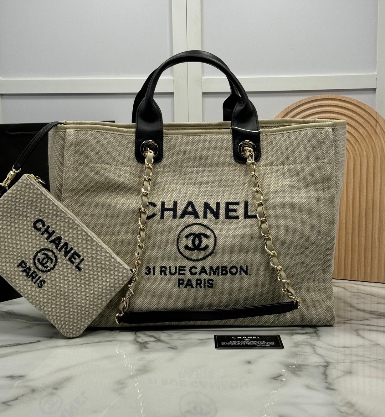 ORI หนังแท้ | Chanel Deauville Tote Bag กระเป๋าสะพายทรงโท้ทช้อปปิ้ง ใบใหญ่ ภายในโล่งกว้าง จุของได้เยอะ