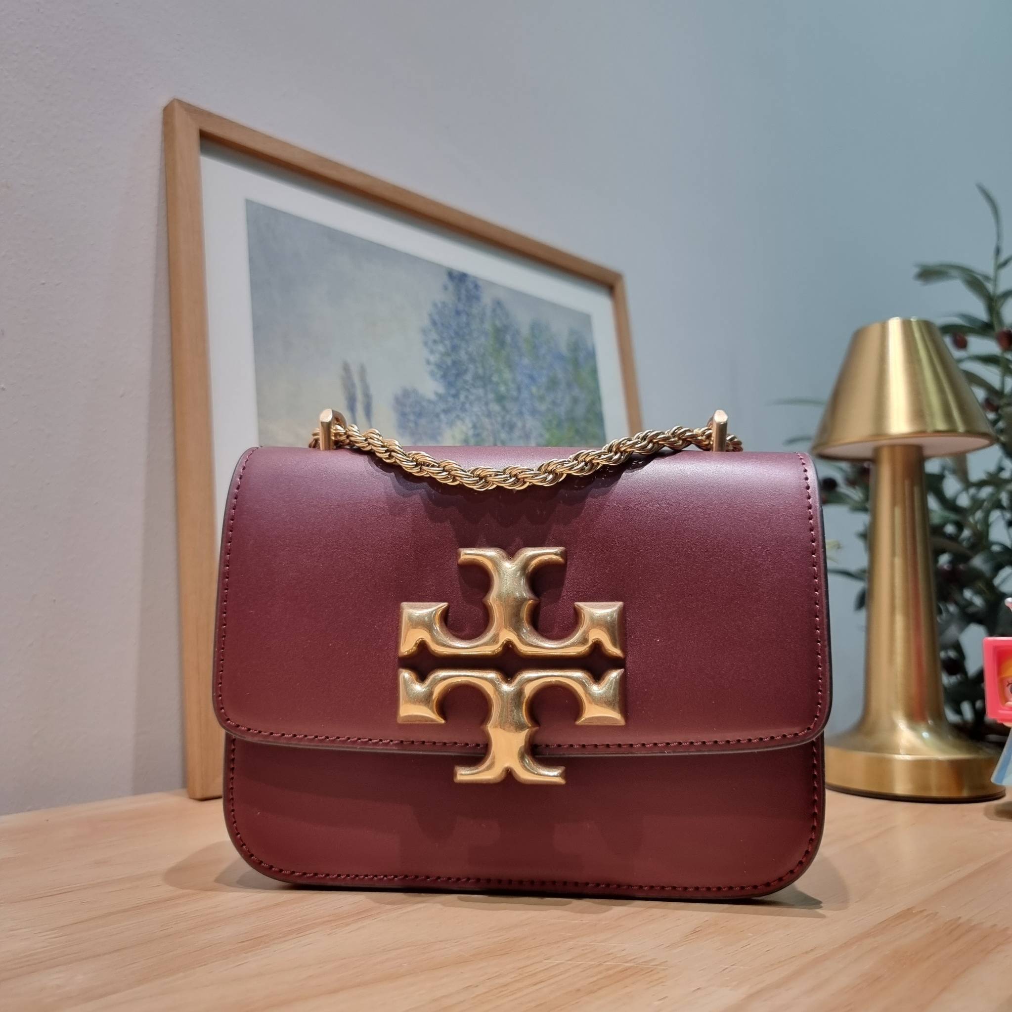 Tory Burch Bag / TORY BURCH ELEANOR SMALL CONVERTIBLE SHOULDER BAG ฮอตไอเท็ม รุ่นนี้ขายดีขายหมด สวยหรู คุณหนู ผู้ดี!! หายากมากแล้วน้า