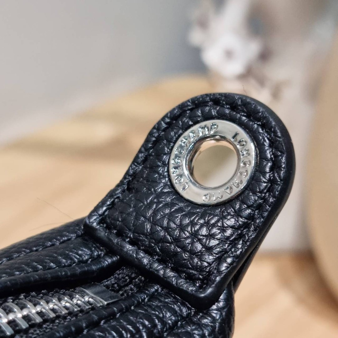 Longchamp le pliage xtra XS leather top handle bag กระเป๋าถือ/สะพายรุ่นยอดฮิต ที่มาในดีไซน์ทูโทน โดดเด่นมีกิมมิค น่ารักน่าใช้สุดๆ