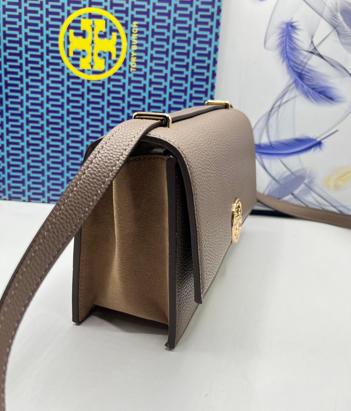 TORY BURCH MILLER LEATHER SHOULDER BAG กระเป๋าสะพายสวยหรู ผู้ดีทุกสี สายถอดได้ ถือเป็นคลัชได้ เกรดออริ สลับแท้ 1:1 ใช้งานต่างประเทศได้