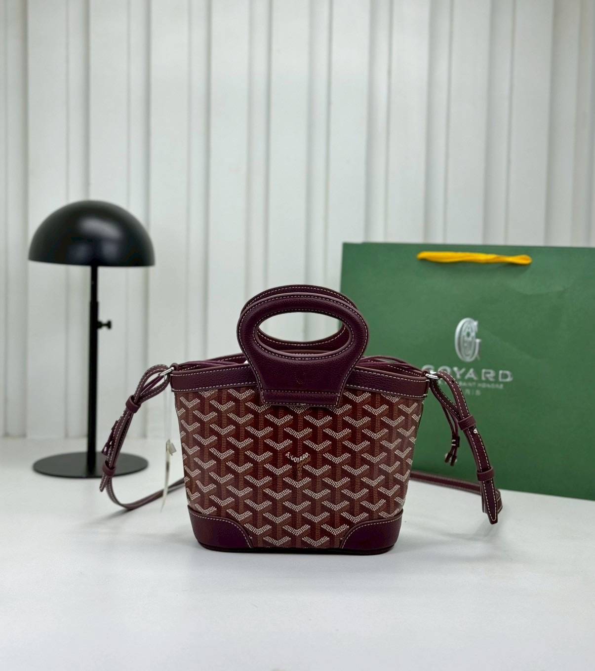 ORI หนังแท้ | Goyard Beluga Mini Bag กระเป๋าสะพายทรงบัคเก็ต พร้อมหูจับในตัว สะดวกใช้งาน ด้านในเป็นผ้าดีไซน์ผูก เพิ่มความน่ารักน่าใช้ สวยมากค่ะ