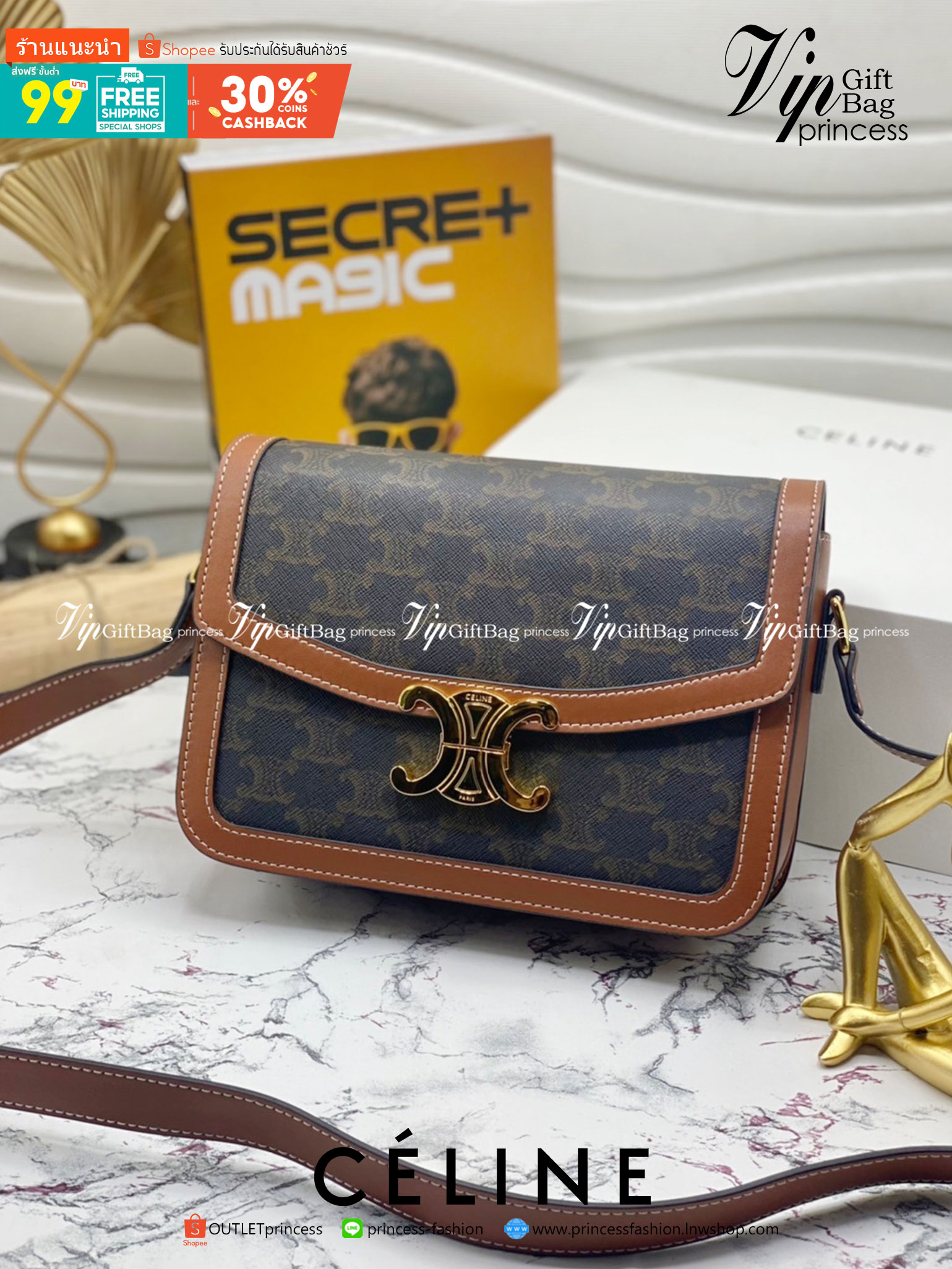 หนังแท้ CELINE MEDIUM TRIOMPHE BAG IN TRIOMPHE CANVAS AND CALFSKIN / CELINE TEEN สาวๆที่กำลังมองหากระเป๋าน่ารักเอาไว้ใช้ในวันสบาย ๆ แต่ไม่รู้เลือกกระเป๋า Celine รุ่นไหนดี แนะนำรุ่นนี้เลยคะ เป็นกระเป๋าสะพายข้างขนาดกำลังดี สวยแบบคลาสสิก หรูหราด้วยแคนวาสเคลื