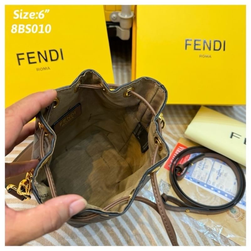 FENDI Mini MonTresor Bucket Bag กระเป๋าสะพายทรงขนมจีบรุ่นยอดนิยม ไซส์มินิน่ารักน่าใช้มาก ดีไซน์สวยอยู่ทรง