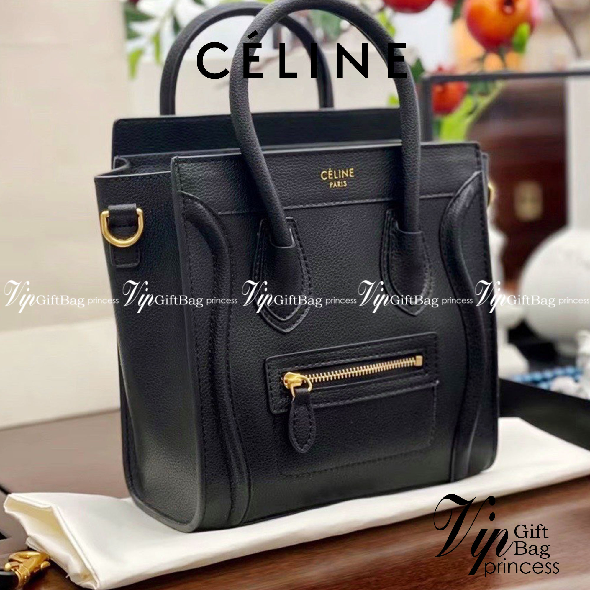 พร้อมส่งรุ่นยอดฮิต!! CELINE HANDLE BAG VIP / Celine Nano Luggage Bag กระเป๋าหนังแท้ ขนาดกำลังดี เปิดปิดด้วยซิปอะไหล่ทองมีที่จับหนัง ด้านในกว้าง มาพร้อมช่องซิปอีกช่อง เป็นอีกทรงที่ฮิตมานานข้ามปี มาพร้อมสายยาวสะพายแบบ CROSSBODYได้ หรือจะถือออกงานก็สวยหรูอีก