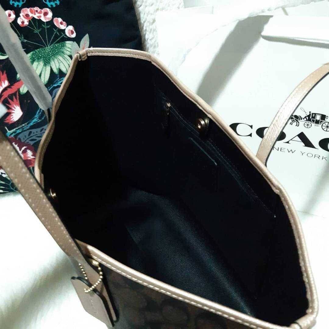 COACH C5696 CITY TOTE IN SIGNATURE CANVAS กระเป๋าถือทรงโท้ทใบใหญ่ ใส่ของได้ของครบครัน รุ่นใหม่ล่าสุด!!
