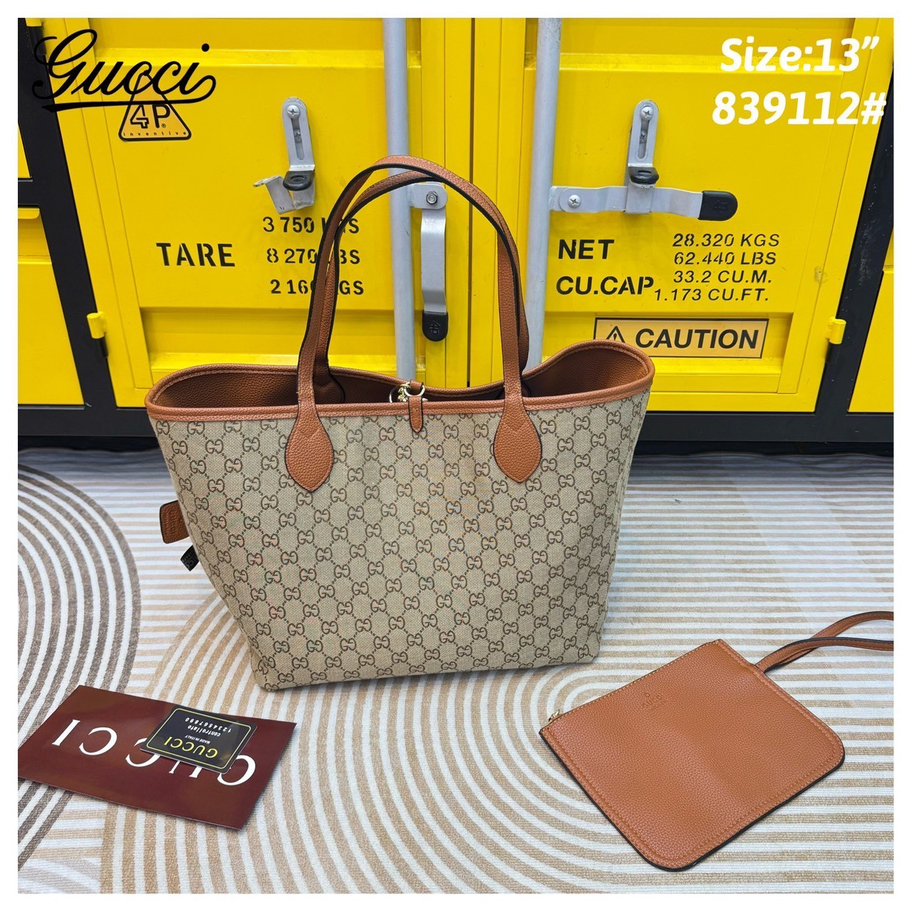 Gucci Totissima medium reversible tote bag / Gucci Tote Bag กระเป๋าทรงสะพายทรงโท้ท ใช้งานได้ 2 ด้าน ดีไซน์ใหม่ล่าสุด ด้านหนัง และด้านแควสวยลายโลโก้ สวยหรูเรียบง่าย มาพร้อมใบเล็กเข้าเซ็ท
