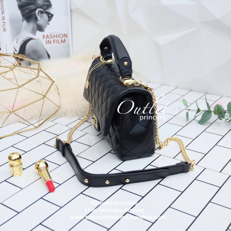 รุ่นขายดี คอลเลคชั่นใหม่ อะไหล่สี LightlyGold สวยมาก KEEP รุ่น Coco chain handbag ✨กระเป๋าทรงหรูวัสดุทำจากหนังตัวใหม่ ไมโครไฟเบอร์ สวย ทน หนัง นิ่ม ฟู ตึง สวยอยู่ทรงตามแบบฉบับของแบรนด์ รุ่นใหม่ตัวนี้ปักลายตารางสวยหรู การเย็บประณีตทุกตาราง