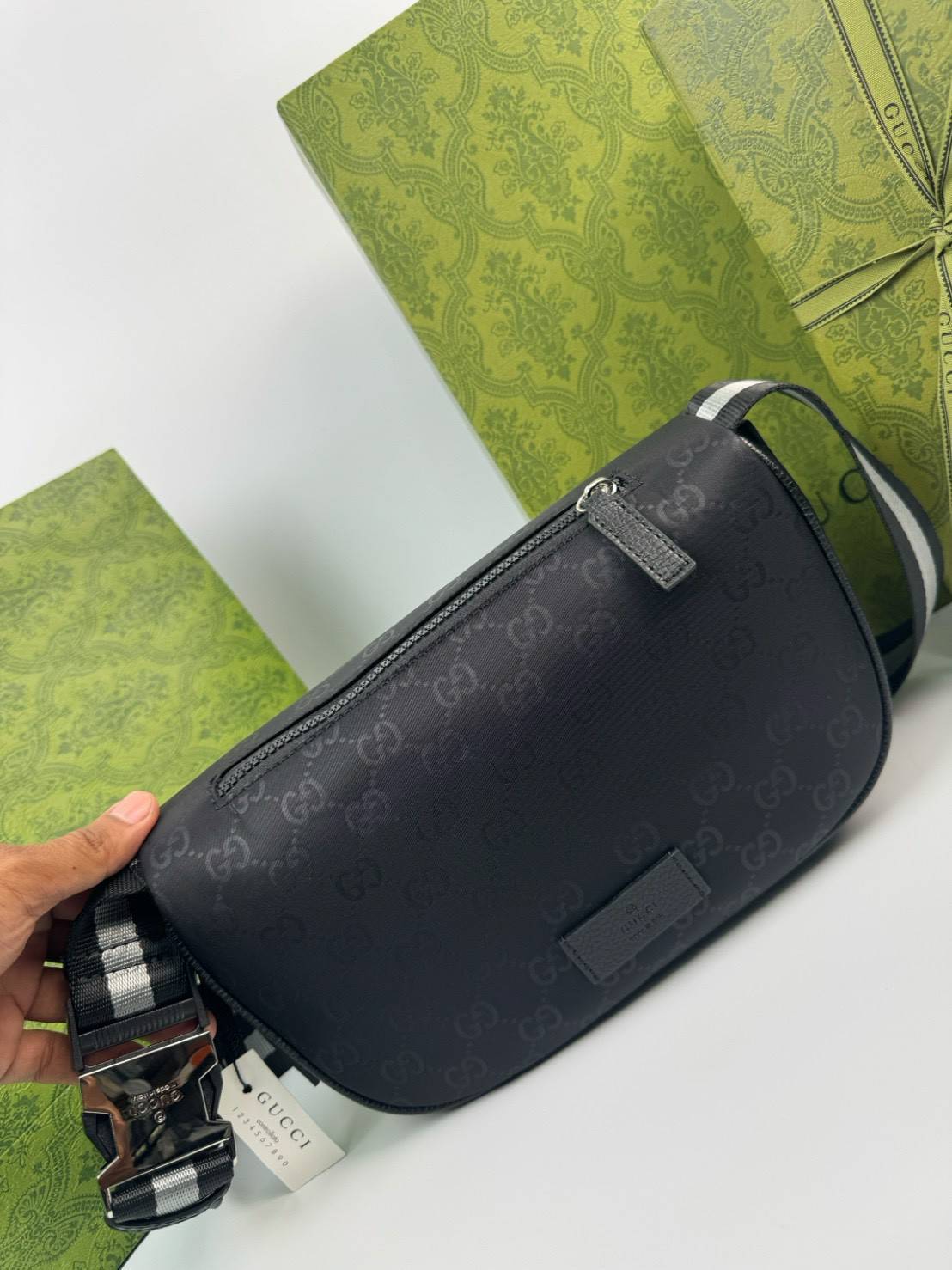 ORI หนังแท้ | GUCCI Nylon Belt bag Black กระเป๋าคาดอก คาดเอว ดีไซน์วินเทจ โทนสีดำสุดคลาสสิก