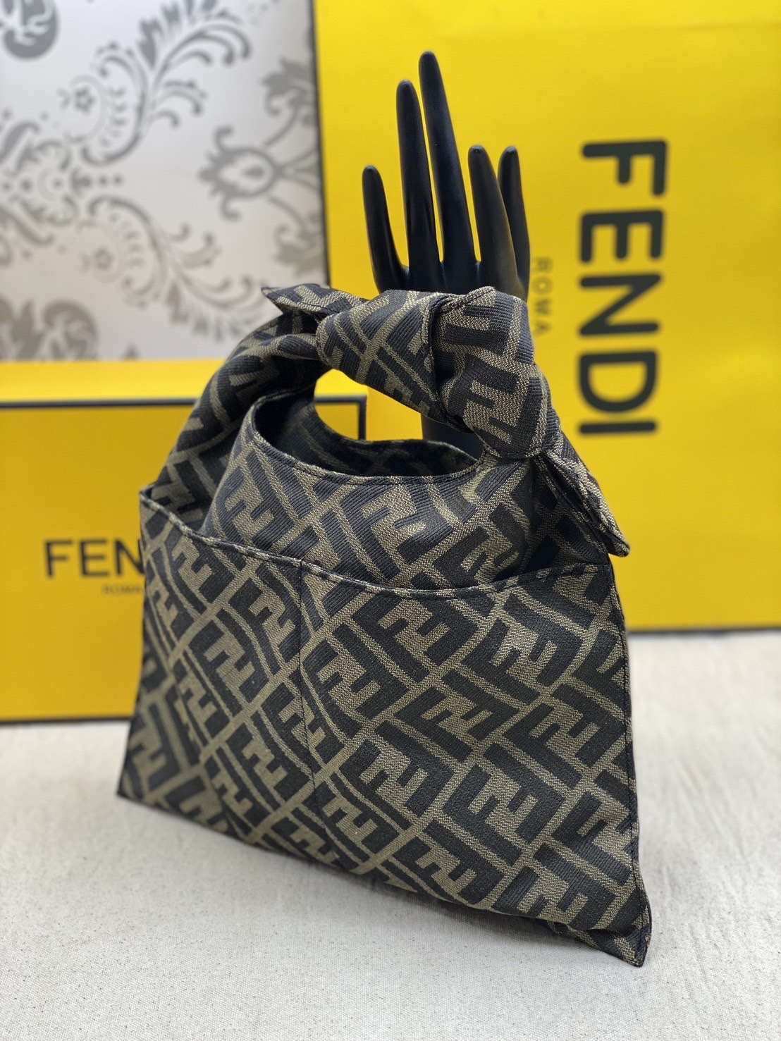 FENDI Shopper Brown FF jacquard bag กระเป๋าทรงช็อปเปอร์ลายโมโนแกรม 🧡 เกรดออริจินอล 1:1 สลับแท้ ใช้งานต่างประเทศได้