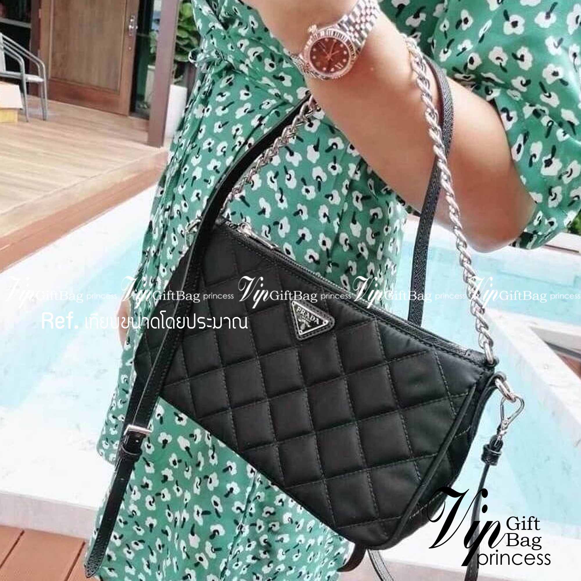 PRADA Tessuto Nylon Quilted Convertible Top Handle Sling Bag / PRADA Nylon Shoulder Bag กระเป๋าสะพายรุ่น Every Day Look ได้เลยค่ะ รุ่นแนะนำ วัสดุเป็น Nylon เนื้อดี บุเดินเส้นลายตารางดีไซน์ยอดนิยม ขนาดกำลังดี น้ำหนักเบา ด้านหน้าประดับโลโก้แบรนด์อะไหล่เงินส
