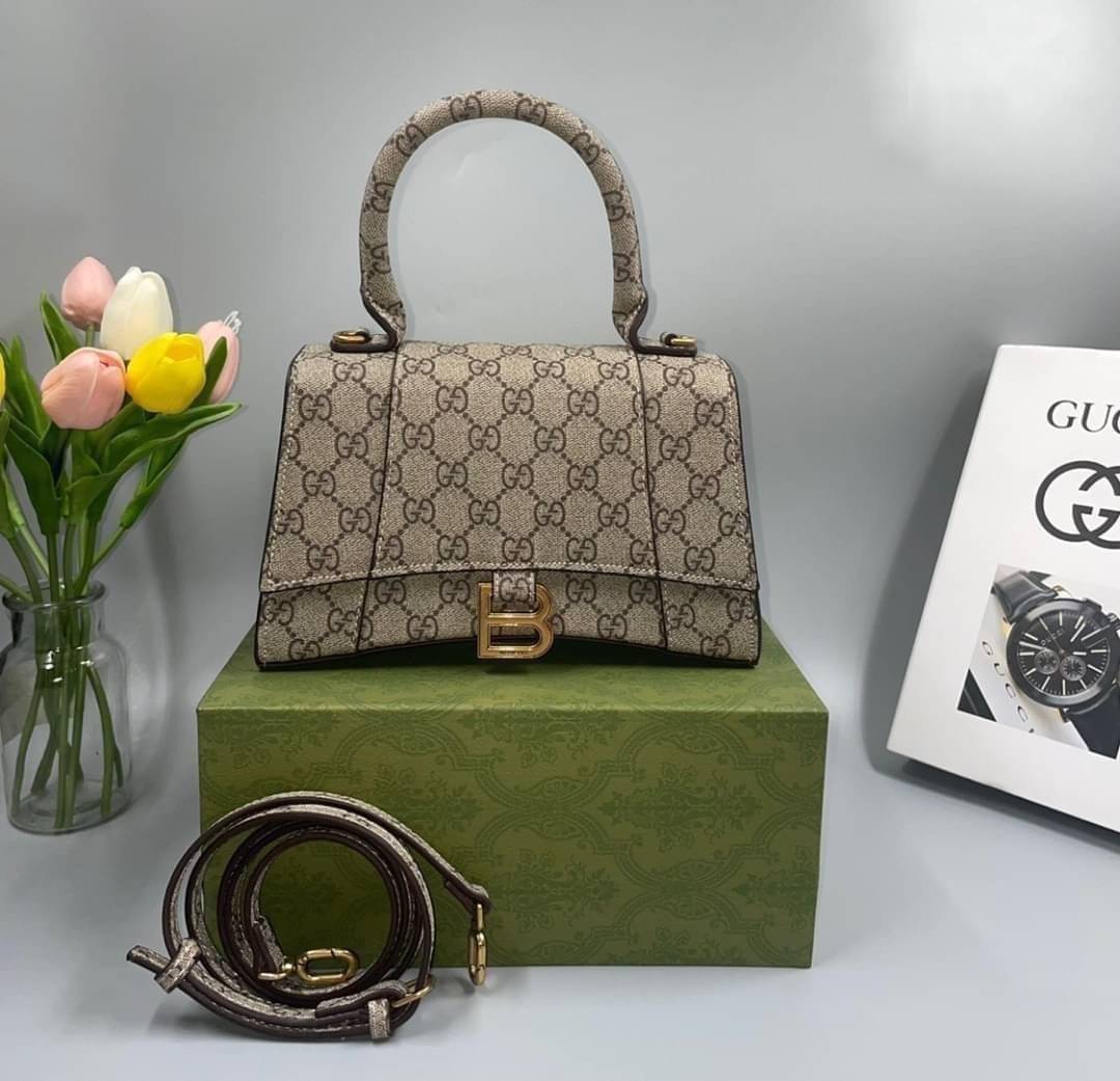 Gucci x Balenciaga The Hacker Project Small Hourglass Bag พร้อมส่งที่ไทย ภาพสินค้าถ่ายจากงานขายจริง ใช้งานต่างประเทศได้