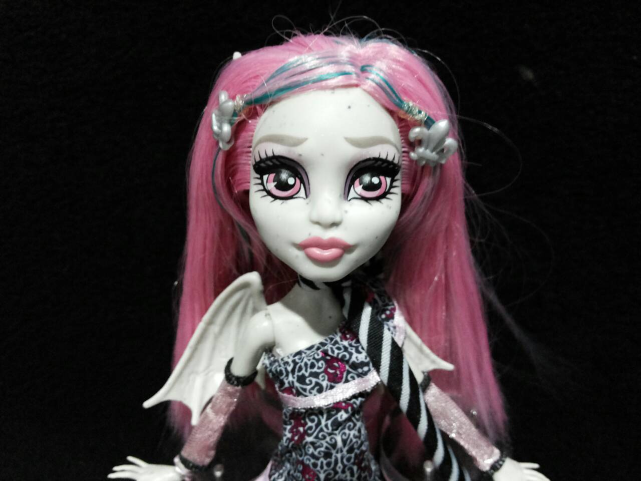 Monster High Ghouls Night Out Rochelle Goyle ตุ๊กตามอนสเตอร์ไฮแท้มือสองสภาพดีมากๆ