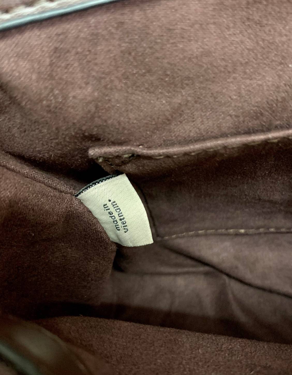 สวย หรู ดูดี รุ่นนี้กัยเลยค่า!! COACH TILLY TOP HANDLE SATCHEL IN SIGNATURE ((76620)) พร้อมส่งความสวย ห้ามพลาดค่ะ! กระเป๋าหิ้ว//คล้องมือ//สะพายข้างได้ ทรงสวย หนังแท้เรียบ+ลายCได้สวยงามค่ะ เปิดปิดกระเป๋าแบบหมุนล็อค ภายในมีช่องหลักใส่ของ2ช่อง สามารถใส่กระเป