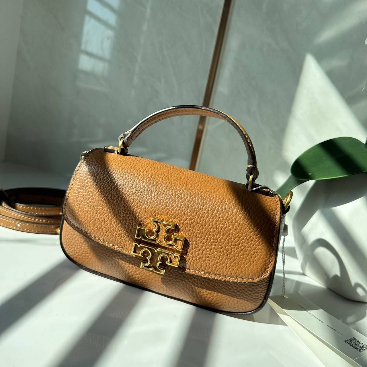 Tory Burch Britten Mini Top Handle Crossbody Bag กระเป๋าสะพายใบเล็กดีไซน์เรียบหรู เกรดออริ สลับแท้ 1:1 ใช้งานต่างประเทศได้